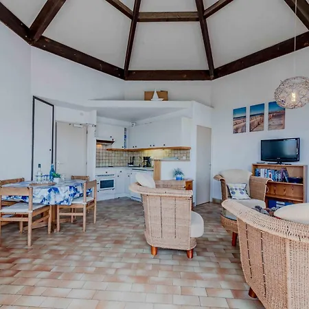 Antigua-7 By Interhome