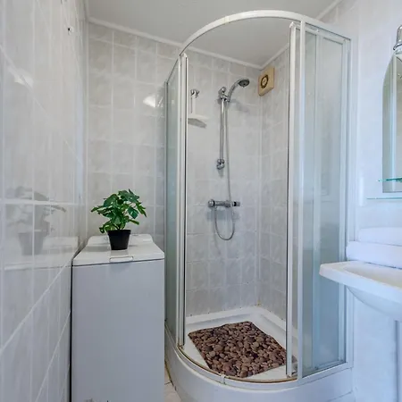 Antigua-7 By Interhome